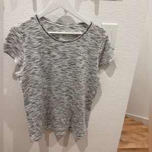 Lululemon Tee